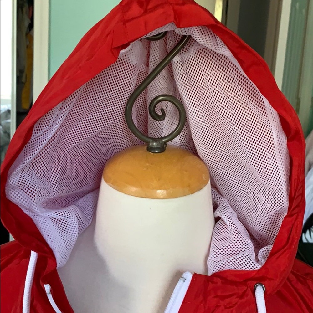 windbreaker - Picture 2 of 5